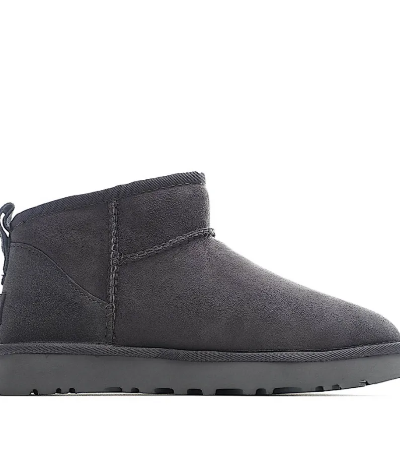 UGG Classic Mini series snow boots