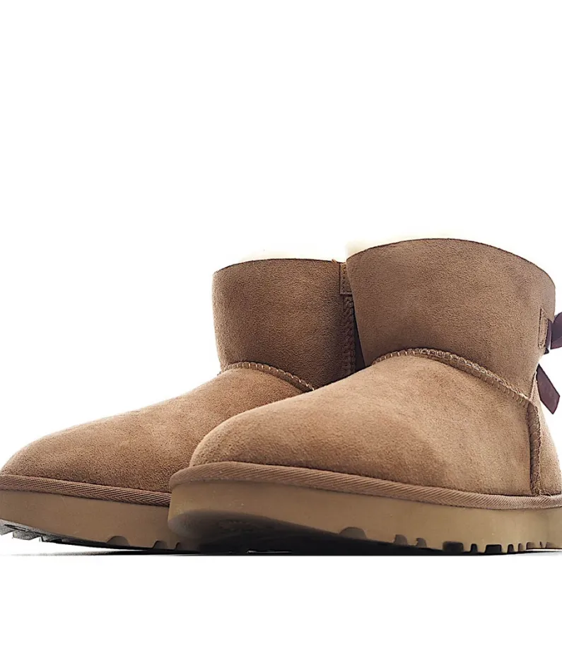 UGG Classic Mini series snow boots