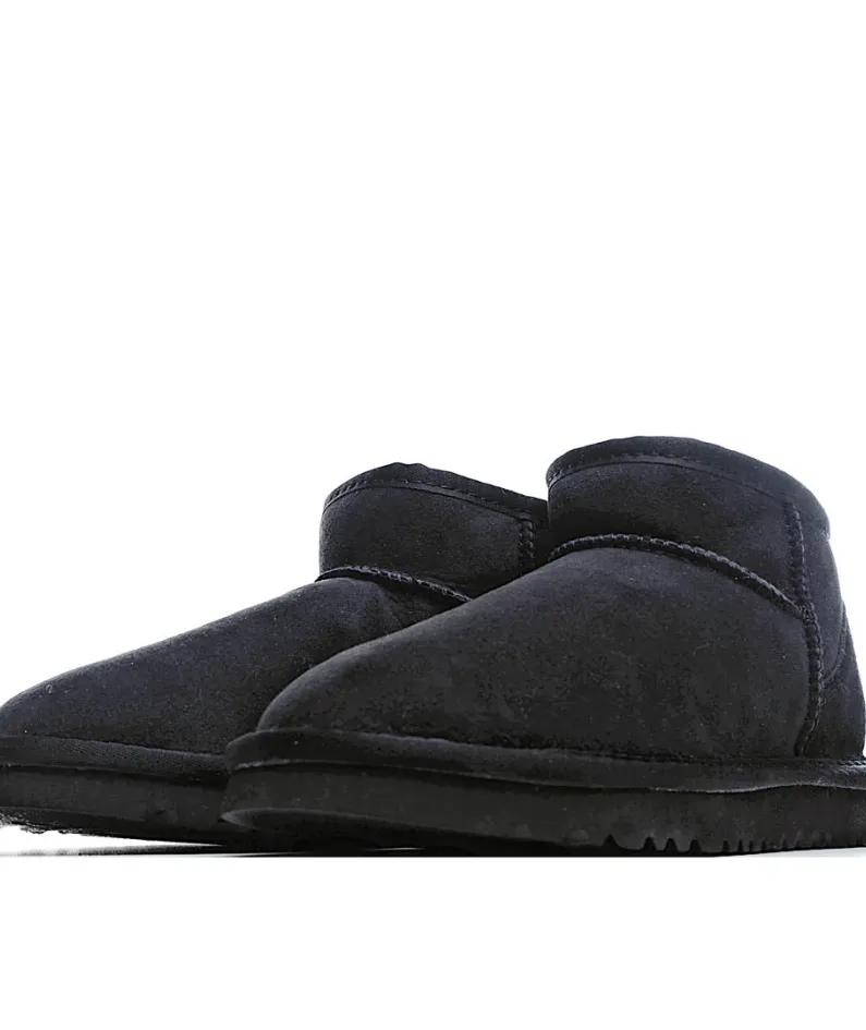 UGG Classic Mini series snow boots