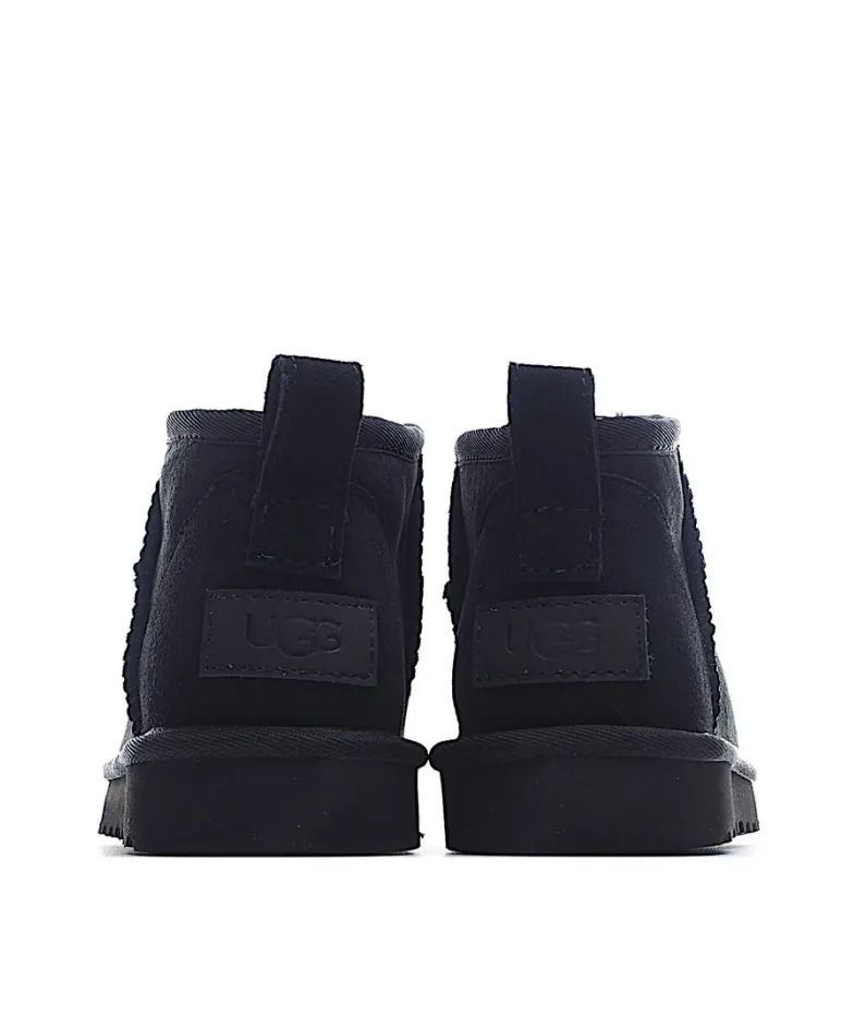 UGG Classic Mini series snow boots