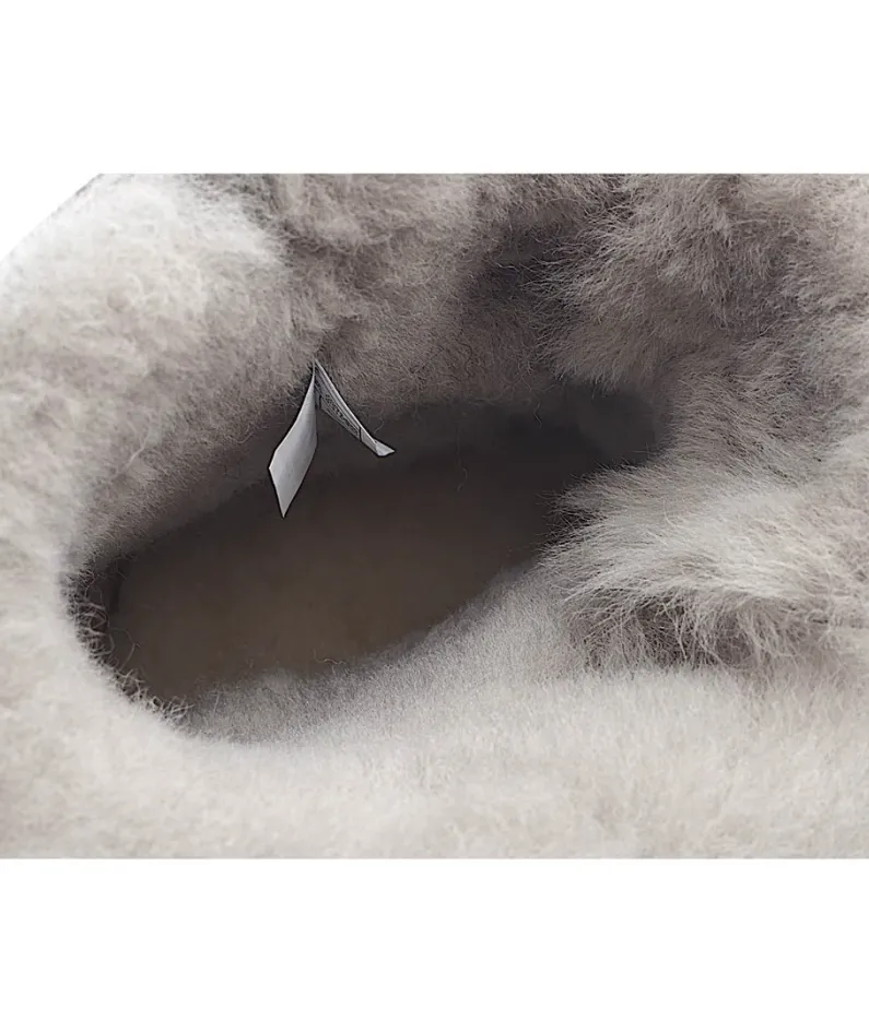 UGG Classic Mini series snow boots