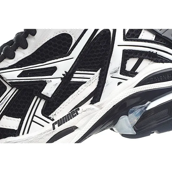   Balenciaga Runner  7.0