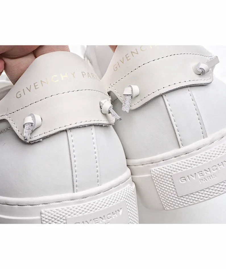 Givenchy Sneakers