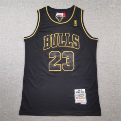 Chicago Bulls Michael Jordan basketball jersey black