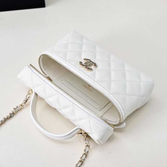 Chanel size ：19cm 4505