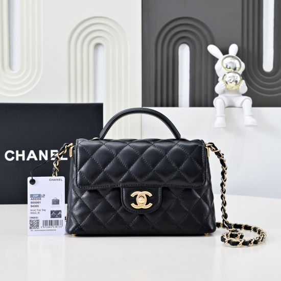 Chanel medium size:25-16-7cm5355
