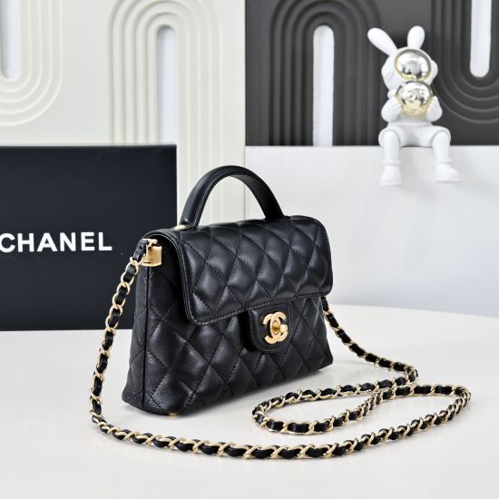 Chanel medium size:25-16-7cm5355