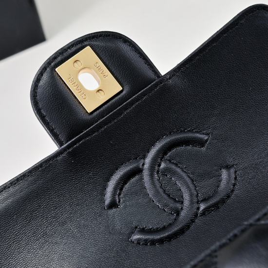 Chanel medium size:25-16-7cm5355