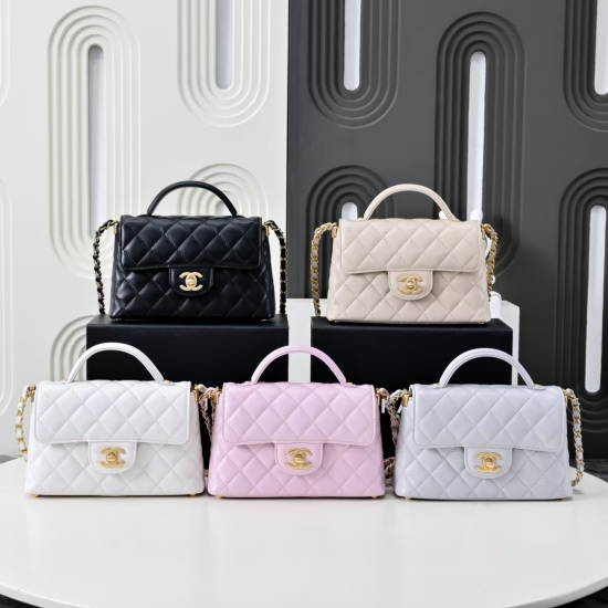 Chanel medium size:25-16-7cm5355