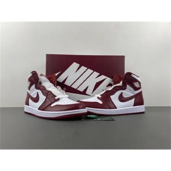 Air Jordan 1 High OG “Team Red”  DZ5485-160