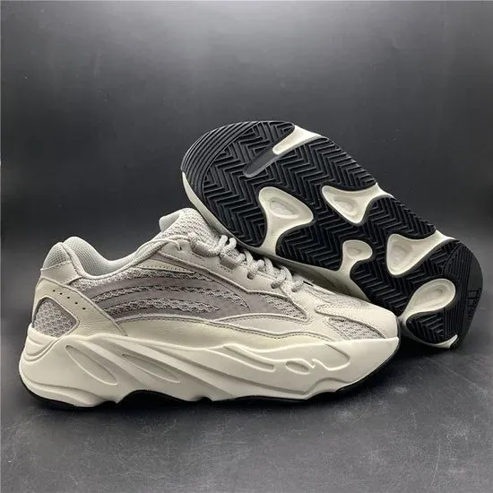 ADIDAS YEEZY BOOST 700 V2  STATIC WAVE RUNNER  EF2829