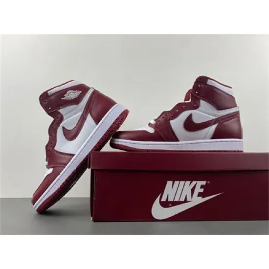 Air Jordan 1 High OG “Team Red”  DZ5485-160