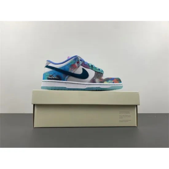 Futura Laboratories x Nike SB Dunk Low FL   HF6061-400