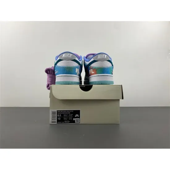 Futura Laboratories x Nike SB Dunk Low FL   HF6061-400