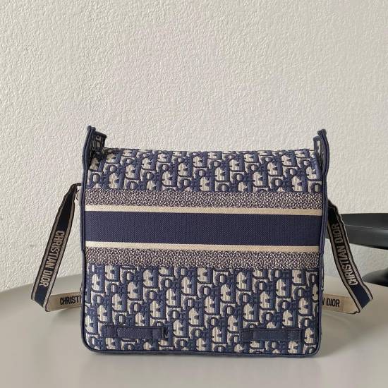DIOR Oblique classic messenger bag size: 27×28×11cm DIOR Oblique classic messenger bag size: 27×28×11cm